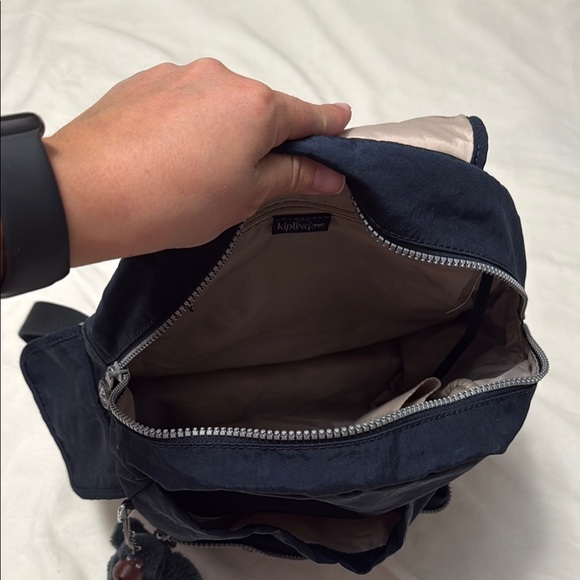 Kipling blue Backpack with lunchbox and 1 pencil/crayons organizer - Picture 7 of 17